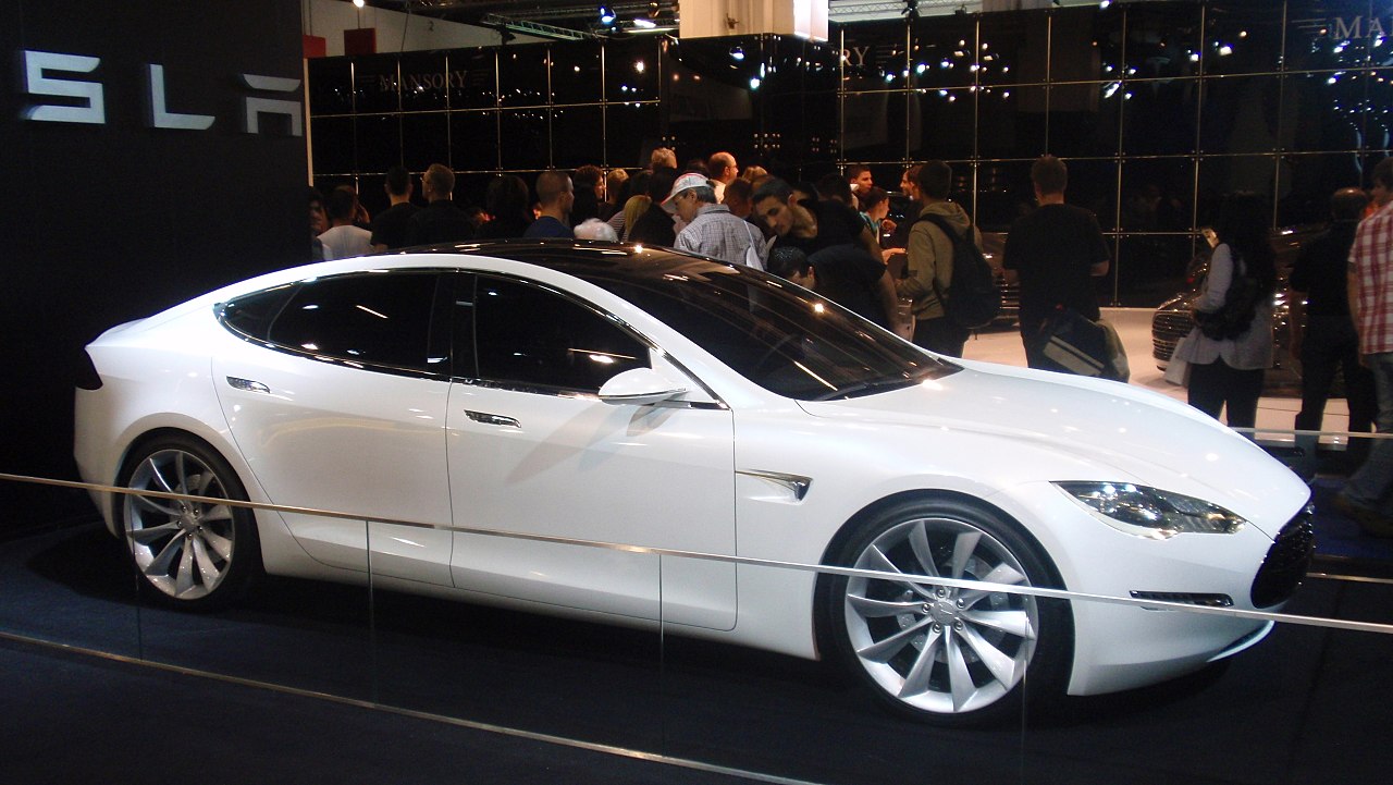 Tesla Model S rental in Dubai